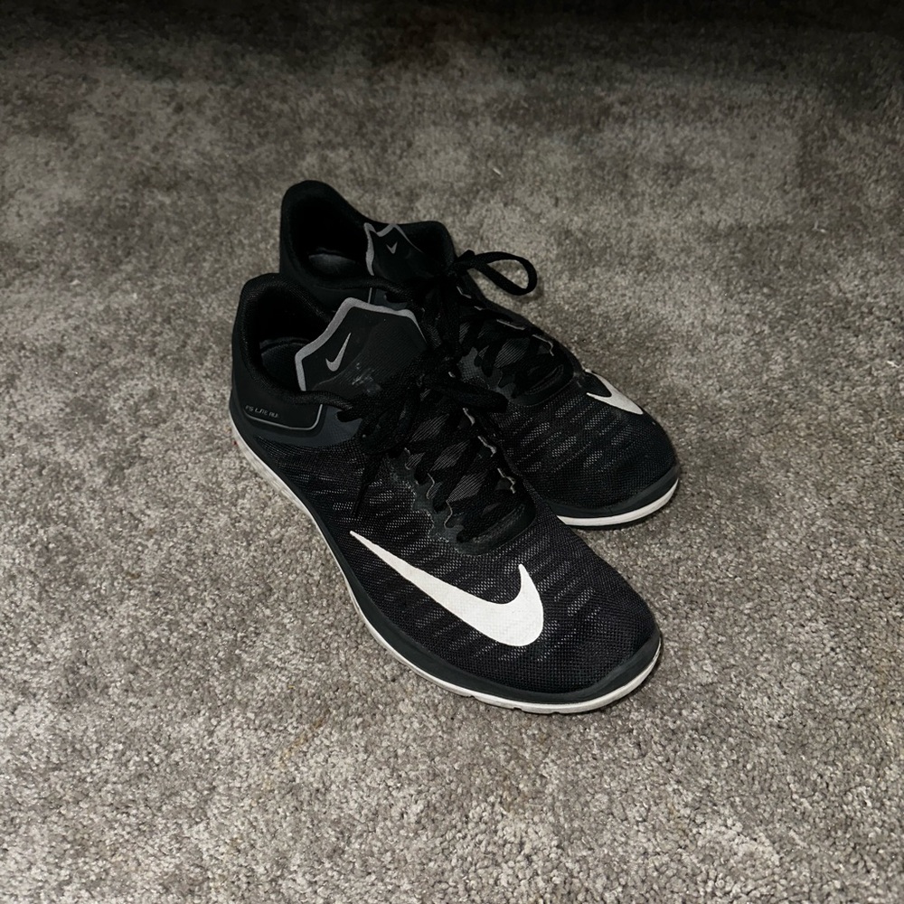 Men’s size 11.5 Nike shoes